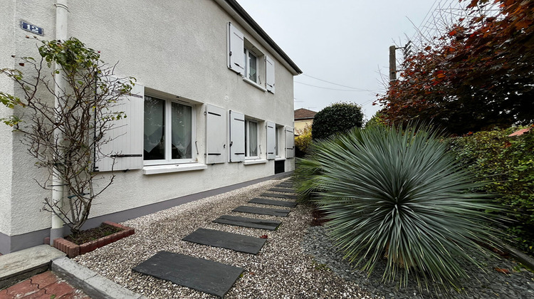 Ma-Cabane - Vente Maison SAINT-JEAN-DE-LA-RUELLE, 76 m²