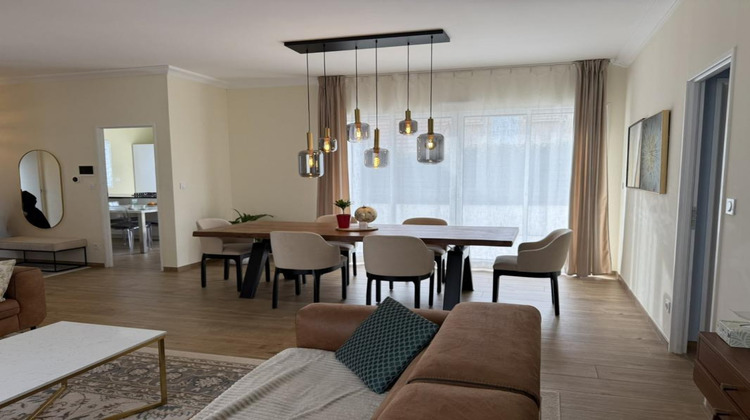 Ma-Cabane - Vente Maison SAINT JEAN DE LA RUELLE, 130 m²