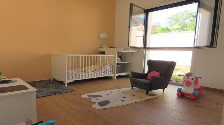 Ma-Cabane - Vente Maison SAINT JEAN DE LA RUELLE, 130 m²