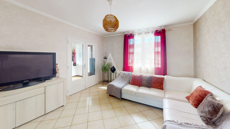 Ma-Cabane - Vente Maison SAINT-JEAN-DE-LA-RUELLE, 91 m²