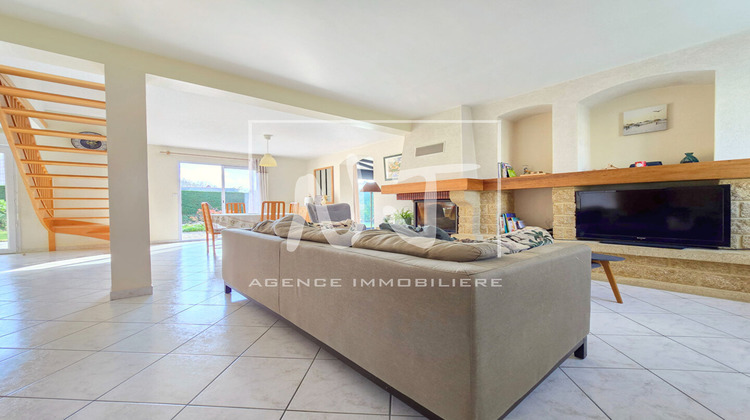 Ma-Cabane - Vente Maison SAINT-JEAN-DE-LINIERES, 122 m²