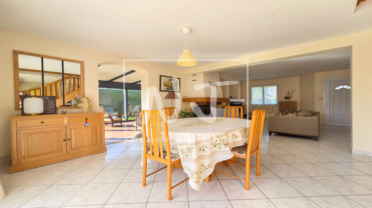 Ma-Cabane - Vente Maison SAINT-JEAN-DE-LINIERES, 122 m²