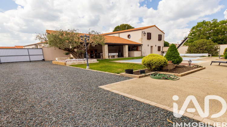 Ma-Cabane - Vente Maison Saint-Jean-de-Liversay, 192 m²