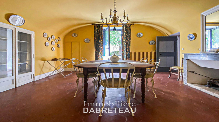 Ma-Cabane - Vente Maison SAINT-JEAN-DE-MARUEJOLS-ET-AVEJAN, 530 m²
