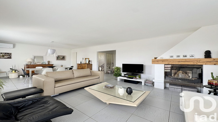 Ma-Cabane - Vente Maison Saint-Jean-de-Muzols, 209 m²