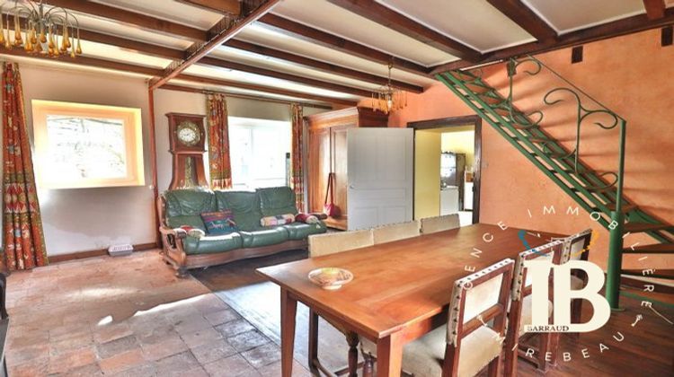 Ma-Cabane - Vente Maison Saint-Jean-de-Sauves, 107 m²