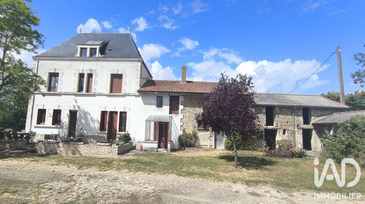 Ma-Cabane - Vente Maison Saint-Jean-de-Sauves, 168 m²