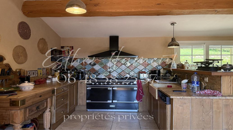 Ma-Cabane - Vente Maison SAINT JEAN DU PIN, 142 m²