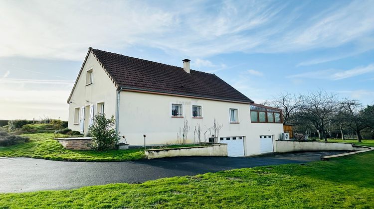 Ma-Cabane - Vente Maison SAINT-JEAN-LES-DEUX-JUMEAUX, 145 m²