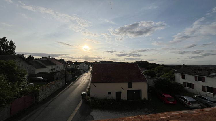 Ma-Cabane - Vente Maison SAINT-JEAN-LES-DEUX-JUMEAUX, 70 m²