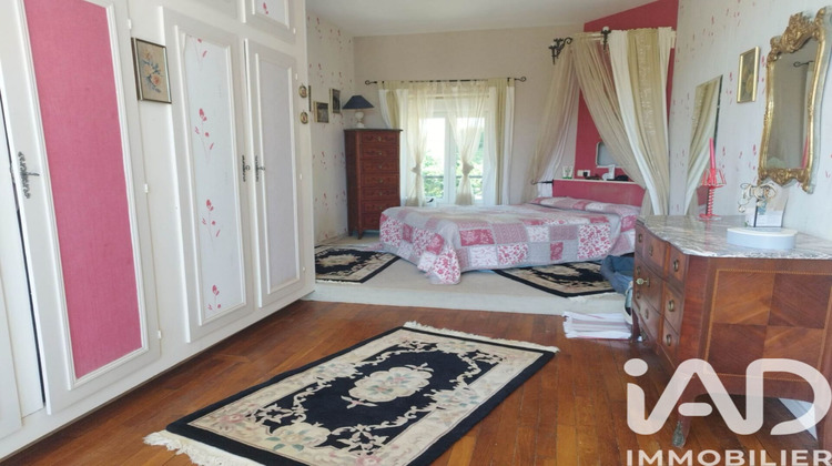 Ma-Cabane - Vente Maison Saint-Jean-les-Deux-Jumeaux, 227 m²