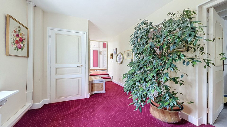 Ma-Cabane - Vente Maison SAINT-JEAN-LES-DEUX-JUMEAUX, 200 m²