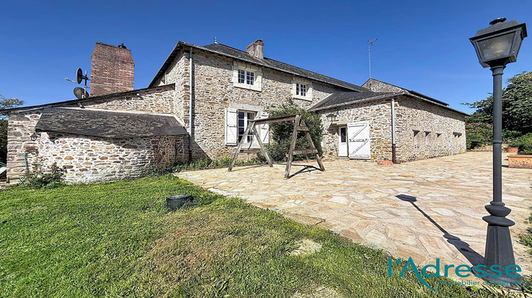 Ma-Cabane - Vente Maison SAINT-JEAN-SUR-MAYENNE, 247 m²