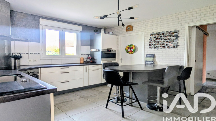 Ma-Cabane - Vente Maison Saint-Jean-sur-Moivre, 125 m²
