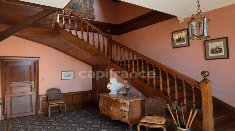 Ma-Cabane - Vente Maison SAINT JEAN SUR REYSSOUZE, 343 m²