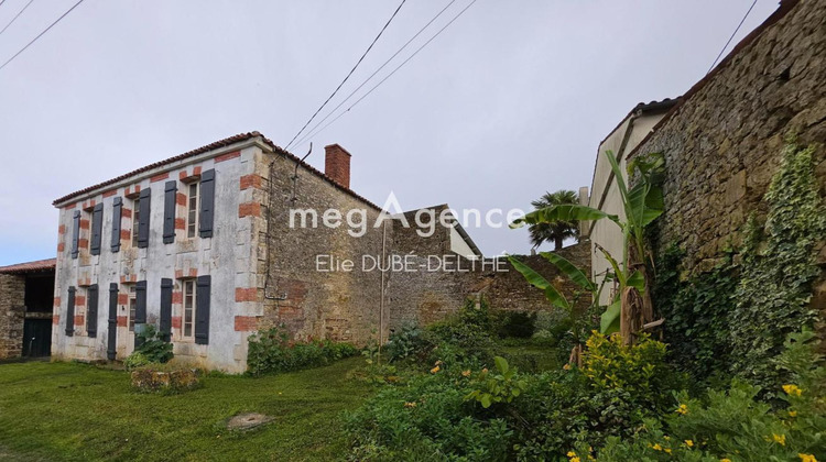 Ma-Cabane - Vente Maison SAINT JUIRE CHAMPGILLON, 96 m²