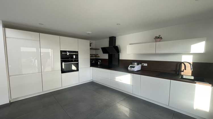 Ma-Cabane - Vente Maison SAINT-JULIEN, 139 m²