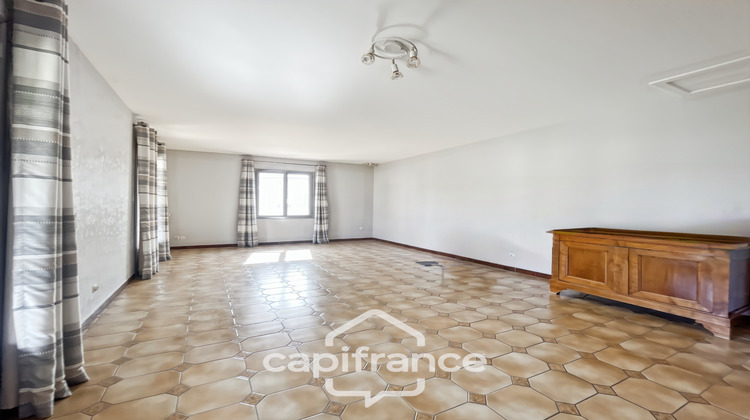 Ma-Cabane - Vente Maison SAINT JULIEN, 155 m²