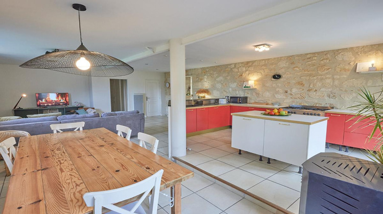 Ma-Cabane - Vente Maison SAINT JULIEN BEYCHEVELLE, 160 m²