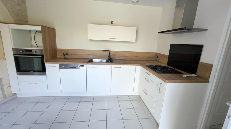 Ma-Cabane - Vente Maison Saint-Julien-de-l'Escap, 228 m²