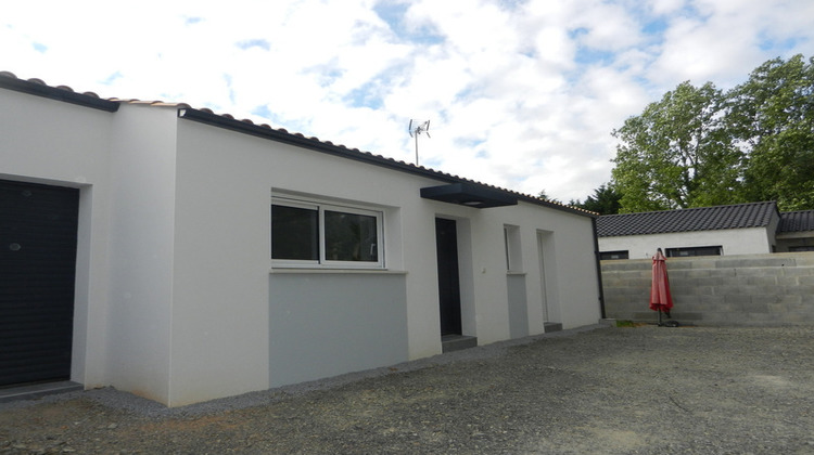 Ma-Cabane - Vente Maison SAINT JULIEN DES LANDES, 86 m²