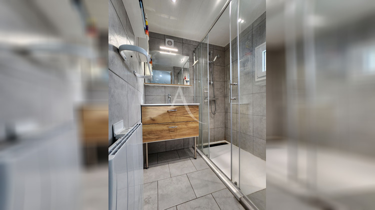 Ma-Cabane - Vente Maison SAINT-JULIEN-DES-LANDES, 123 m²