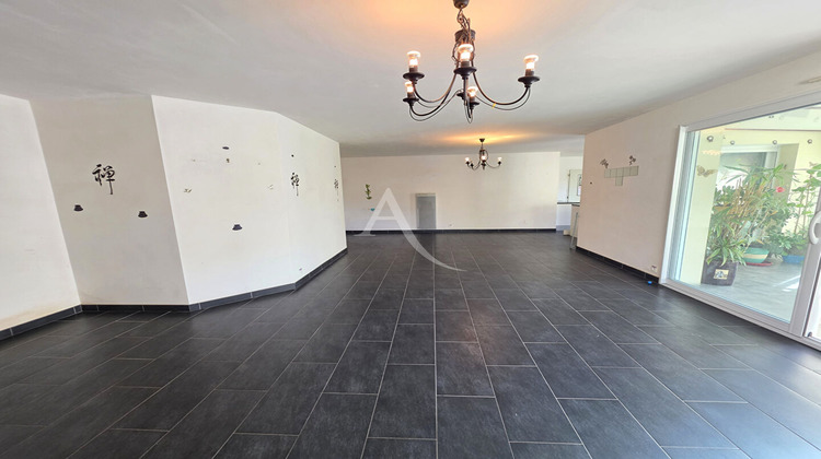 Ma-Cabane - Vente Maison SAINT-JULIEN-DES-LANDES, 127 m²