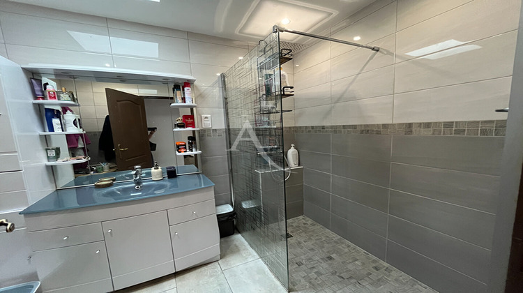 Ma-Cabane - Vente Maison SAINT-JULIEN-DES-LANDES, 105 m²