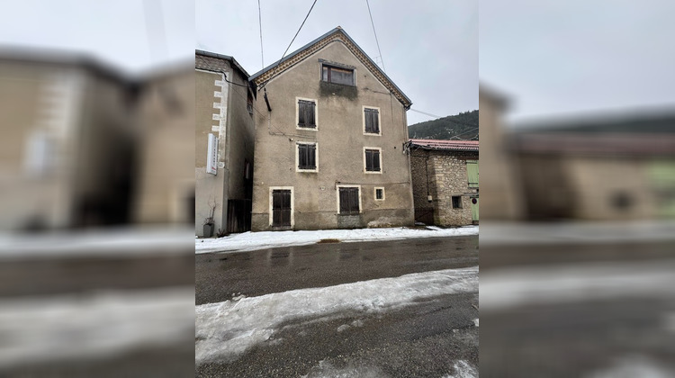 Ma-Cabane - Vente Maison SAINT JULIEN EN BEAUCHENE, 257 m²