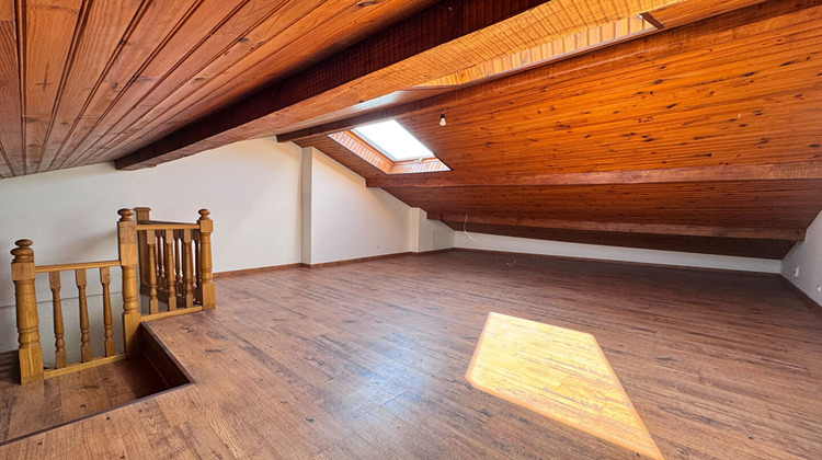 Ma-Cabane - Vente Maison SAINT-JULIEN-EN-GENEVOIS, 228 m²