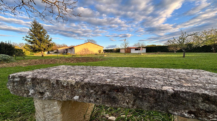 Ma-Cabane - Vente Maison Saint-Julien-l'Ars, 106 m²