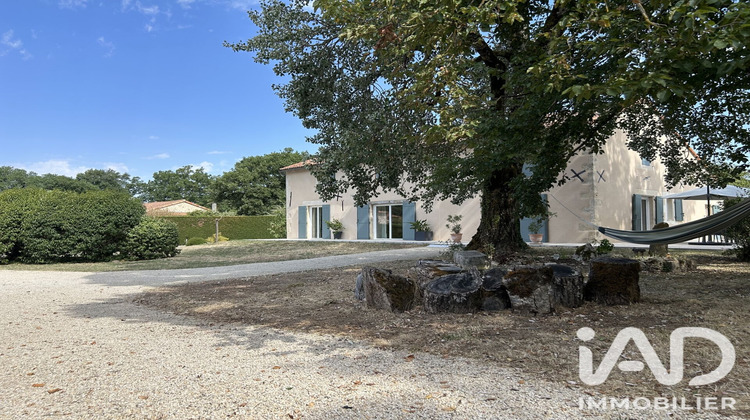 Ma-Cabane - Vente Maison Saint-Julien-l'Ars, 305 m²