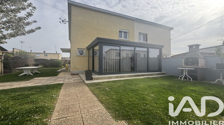 Ma-Cabane - Vente Maison Saint-Julien-les-Villas, 88 m²