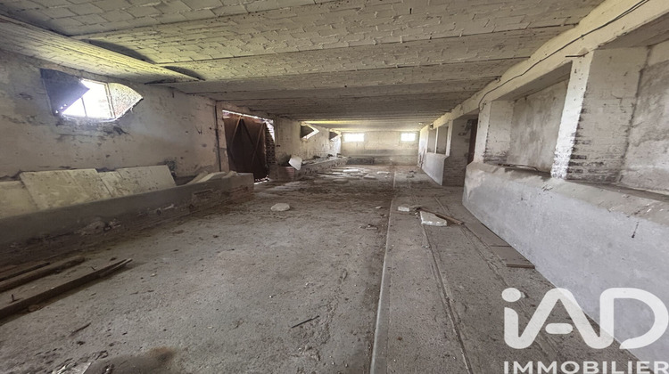 Ma-Cabane - Vente Maison Saint-Julien-les-Villas, 500 m²