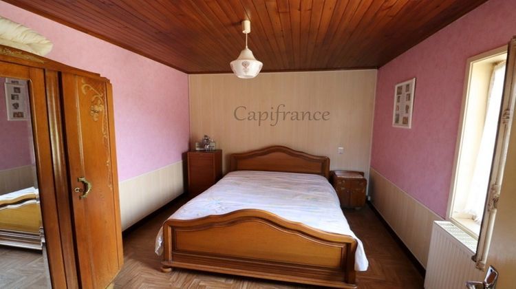 Ma-Cabane - Vente Maison SAINT JULIEN SUR REYSSOUZE, 78 m²