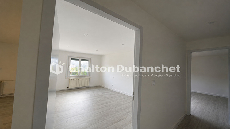 Ma-Cabane - Vente Maison SAINT-JUST-LA-PENDUE, 525 m²