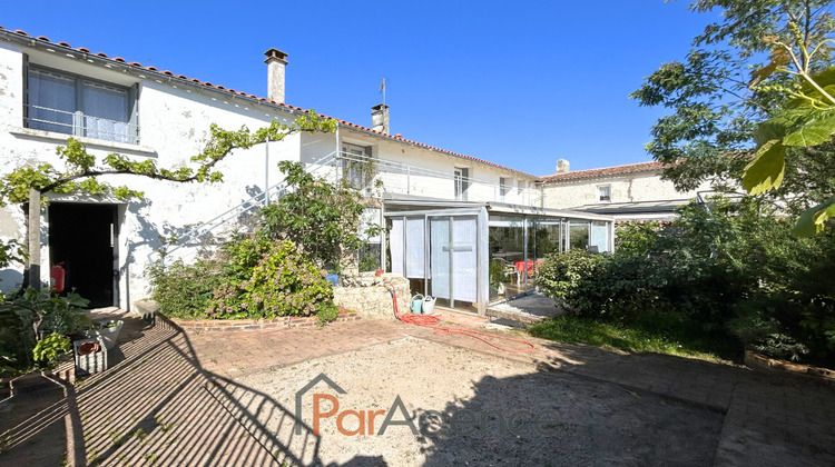 Ma-Cabane - Vente Maison Saint-Just-Luzac, 247 m²