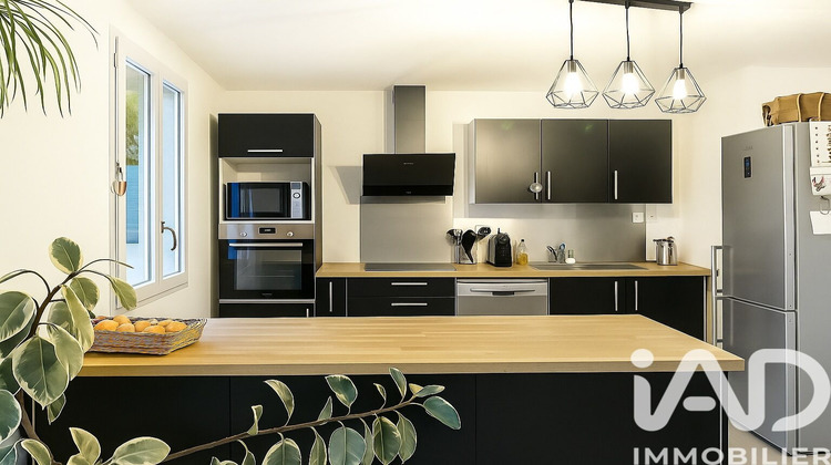 Ma-Cabane - Vente Maison Saint-Just-Luzac, 93 m²