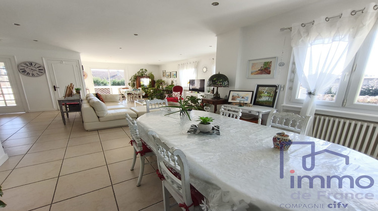 Ma-Cabane - Vente Maison Saint-Just-Saint-Rambert, 217 m²