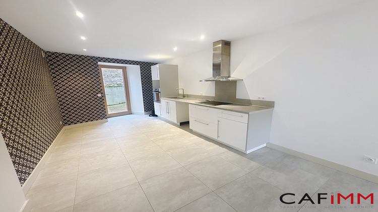 Ma-Cabane - Vente Maison Saint-Laurent-d'Agny, 140 m²