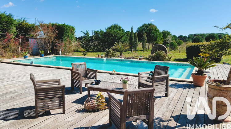 Ma-Cabane - Vente Maison Saint-Laurent-d'Aigouze, 453 m²