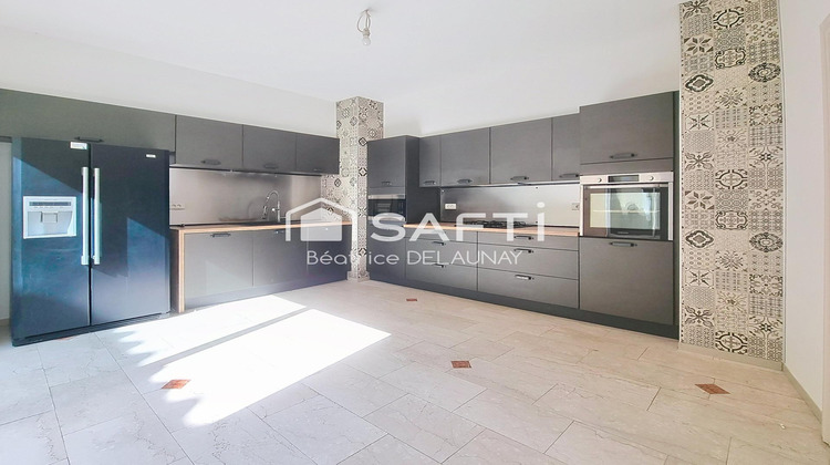 Ma-Cabane - Vente Maison Saint-Laurent-d'Aigouze, 219 m²