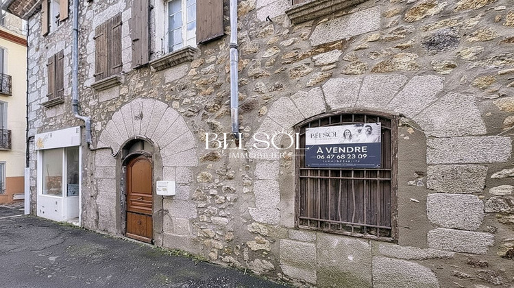 Ma-Cabane - Vente Maison Saint-Laurent-de-Cerdans, 300 m²