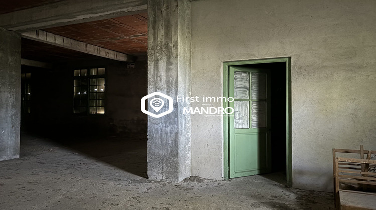 Ma-Cabane - Vente Maison Saint-Laurent-de-Cerdans, 700 m²