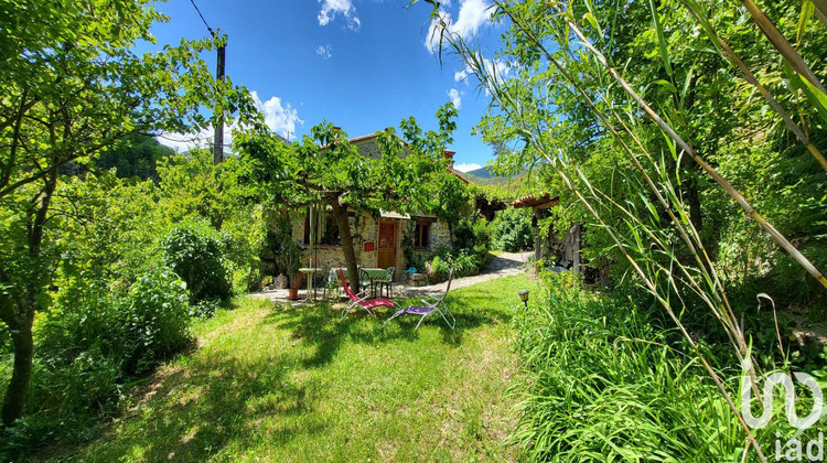 Ma-Cabane - Vente Maison Saint-Laurent-de-Cerdans, 300 m²