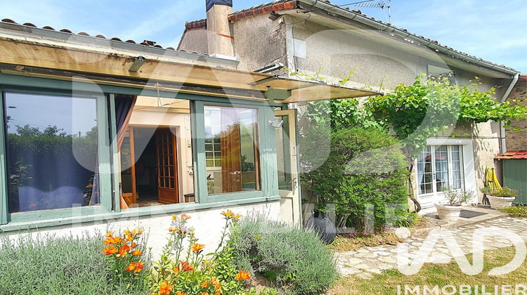 Ma-Cabane - Vente Maison Saint-Laurent-de-Céris, 97 m²