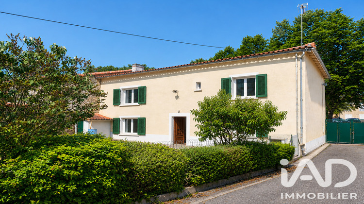 Ma-Cabane - Vente Maison Saint-Laurent-de-Céris, 153 m²