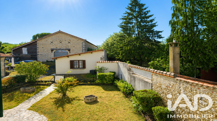 Ma-Cabane - Vente Maison Saint-Laurent-de-Céris, 153 m²