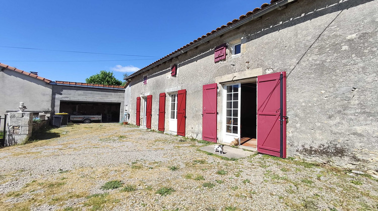 Ma-Cabane - Vente Maison Saint-Laurent-de-Céris, 200 m²