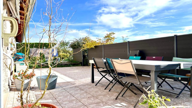 Ma-Cabane - Vente Maison SAINT LAURENT DE CHAMOUSSET, 158 m²